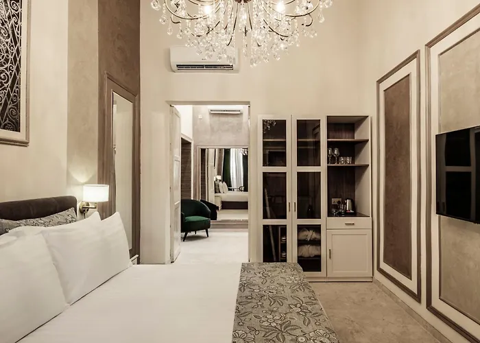 Ξενοδοχείο Sterling Luxury *