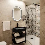 Hotel Sterling Luxury