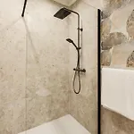 Hotel Sterling Luxury
