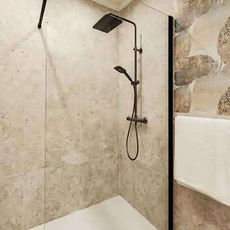 Otel Sterling Luxury