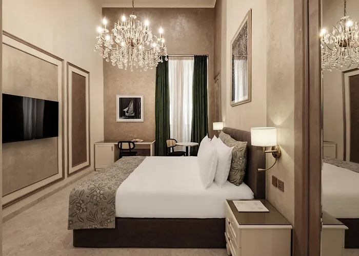 Sterling Luxury Ξενοδοχείο *